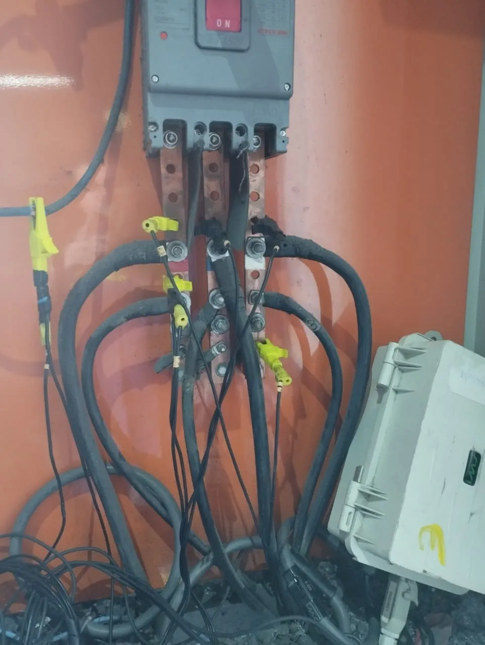 Análise de rede elétrica