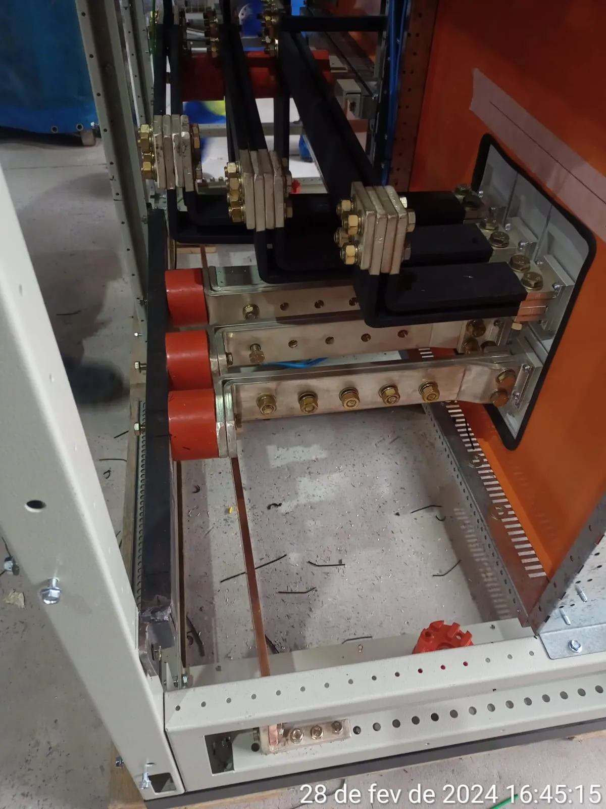 Montagem de painel elétrico industrial na Grande São Paulo