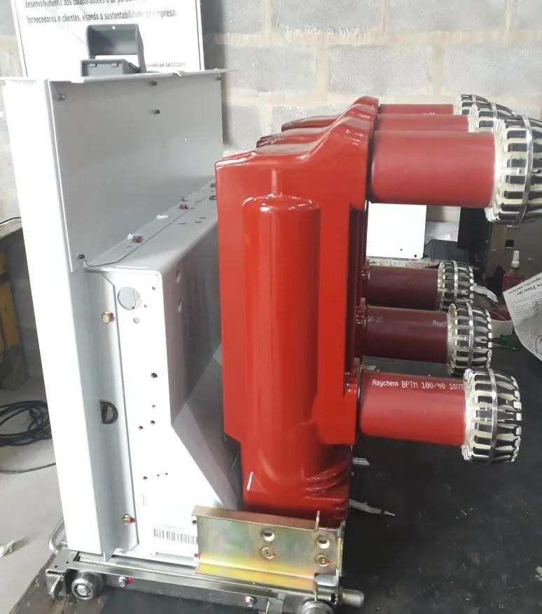 Reforma em disjuntores de alta e baixa tensão