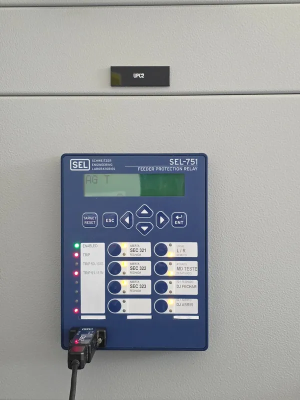 Relé de proteção cabine primária