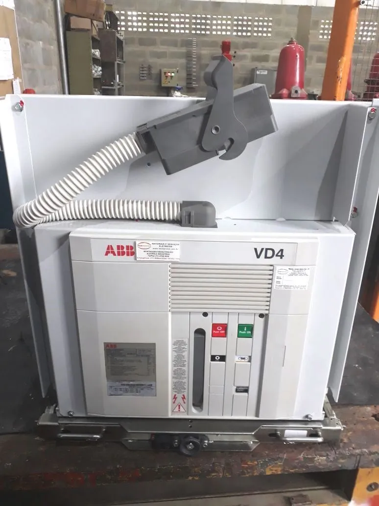 Retrofit em disjuntores​